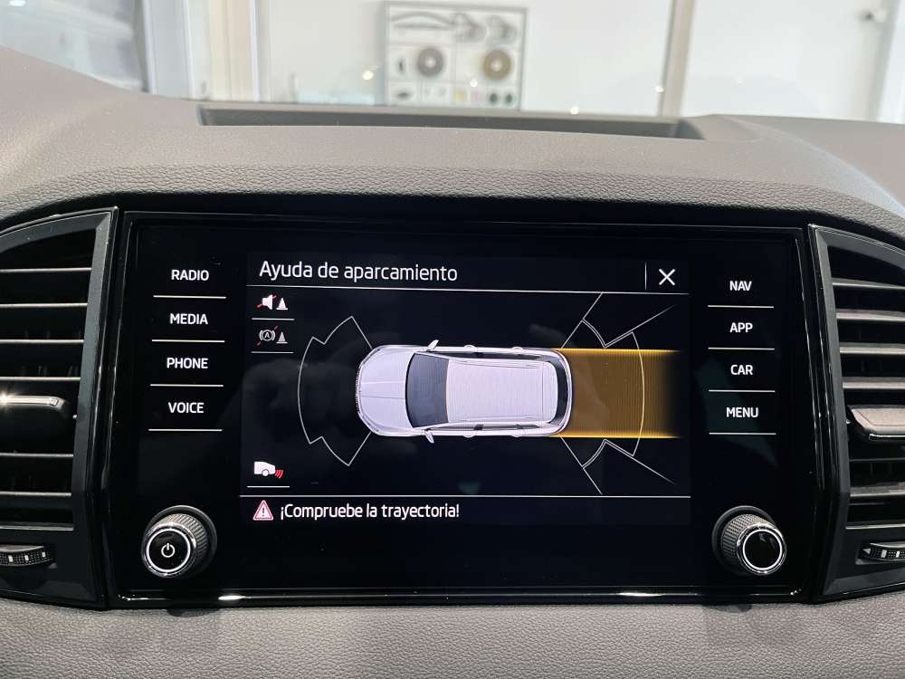 SKODA 