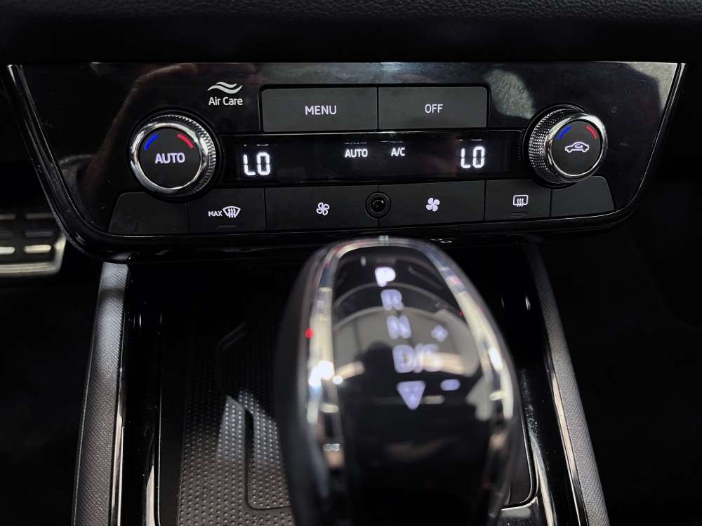 SKODA 