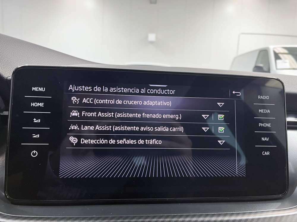 SKODA 