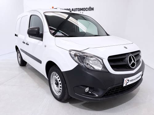 MERCEDES 109 CDI Larga