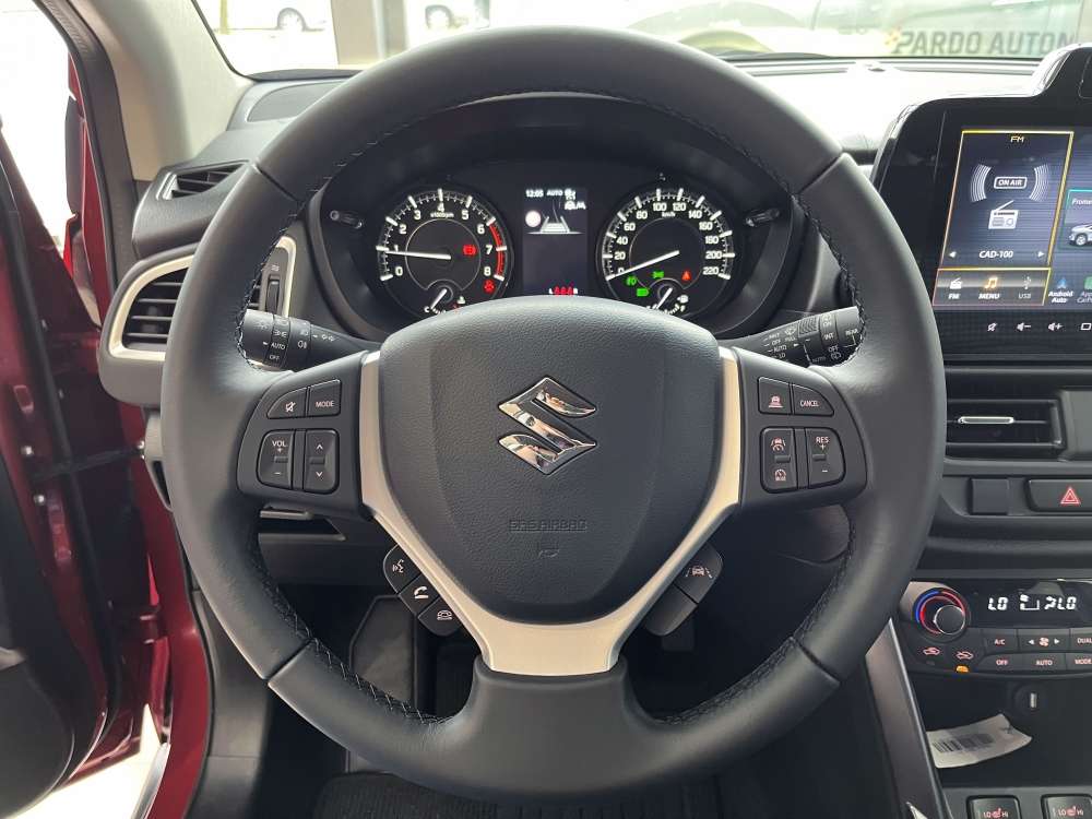 SUZUKI 