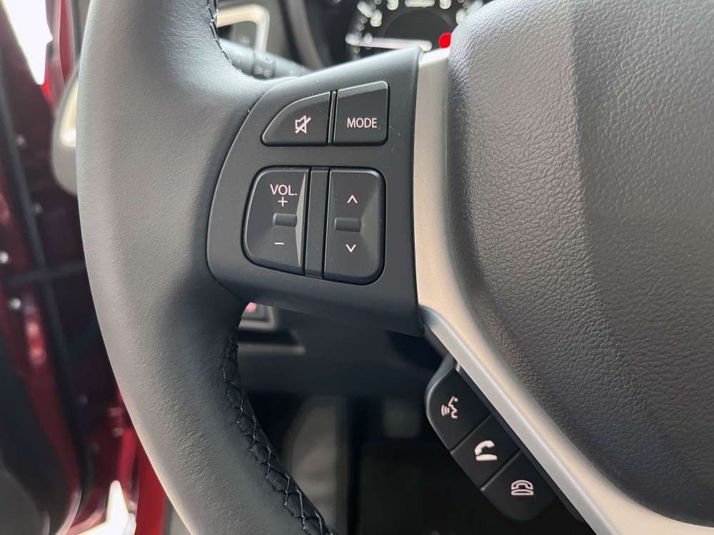SUZUKI 