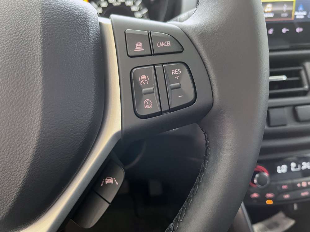 SUZUKI 