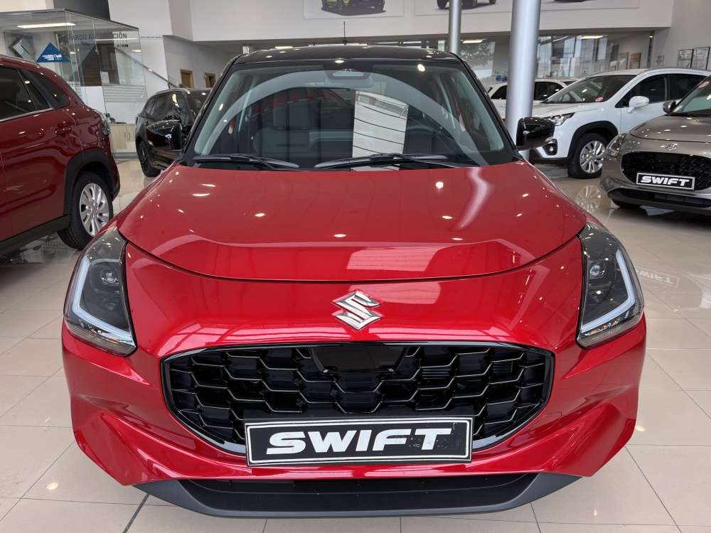 SUZUKI 