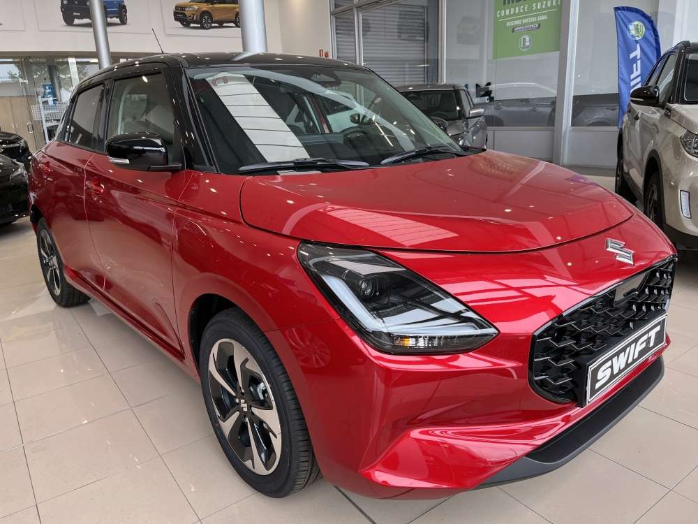 SUZUKI 