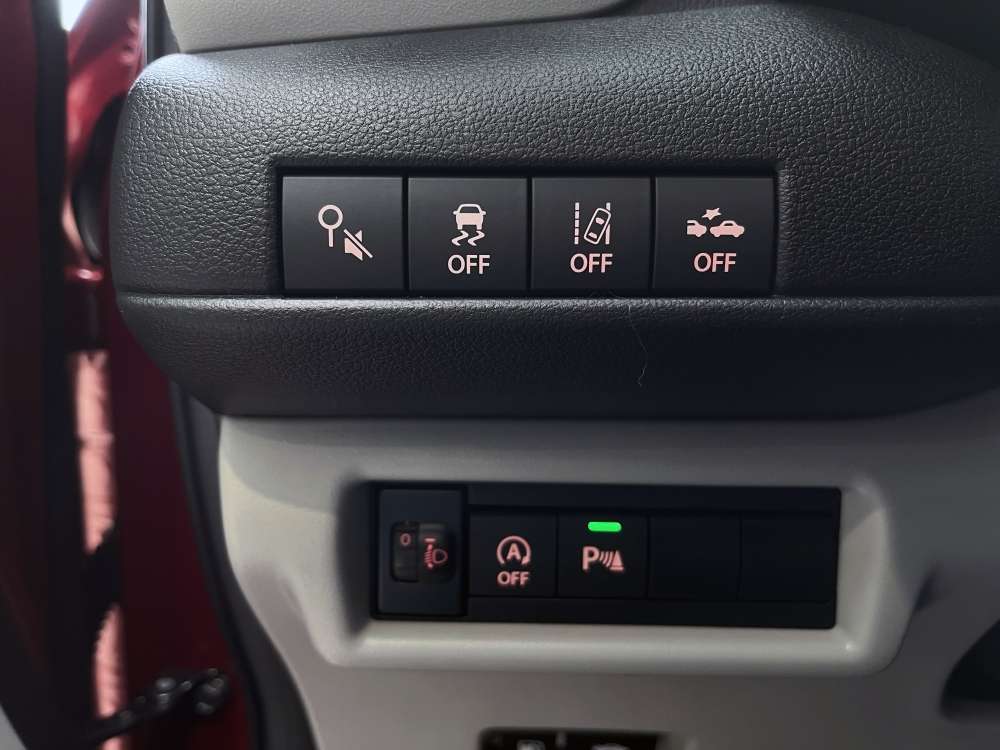 SUZUKI 