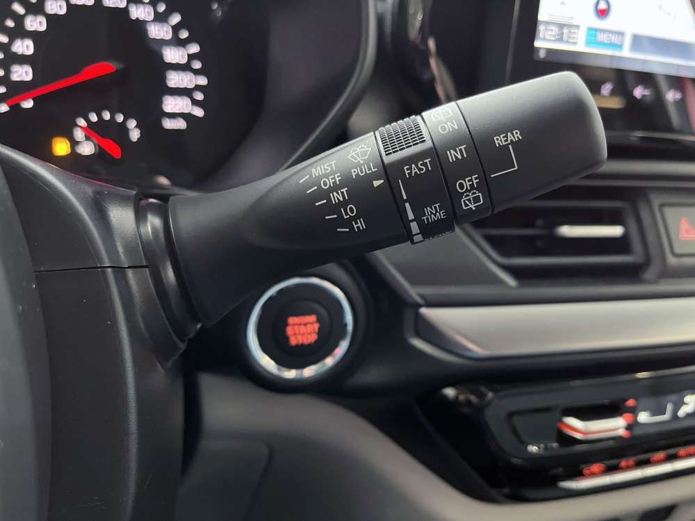 SUZUKI 