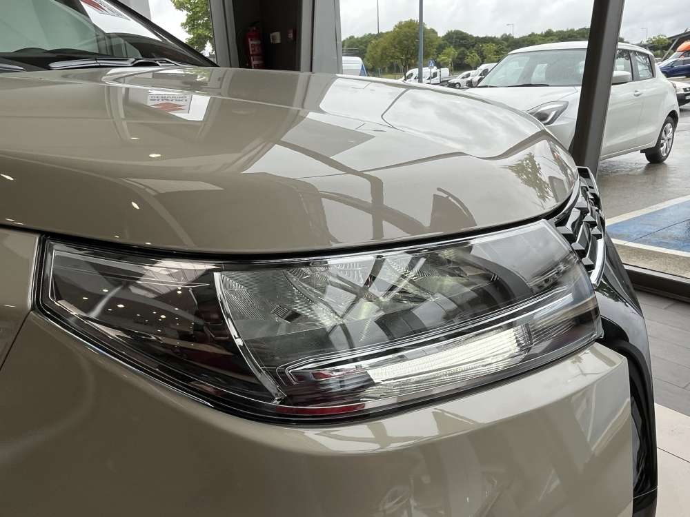 SUZUKI 