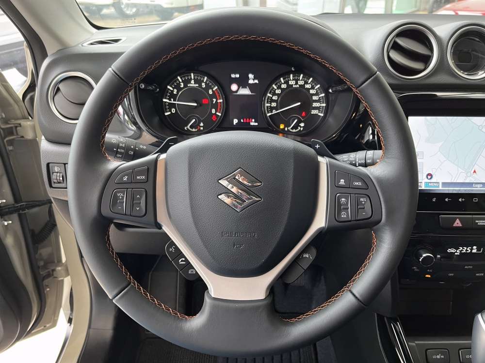 SUZUKI 