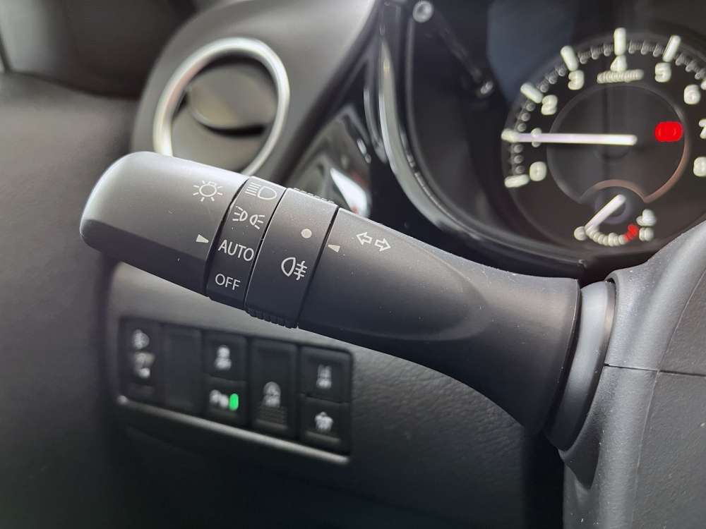 SUZUKI 