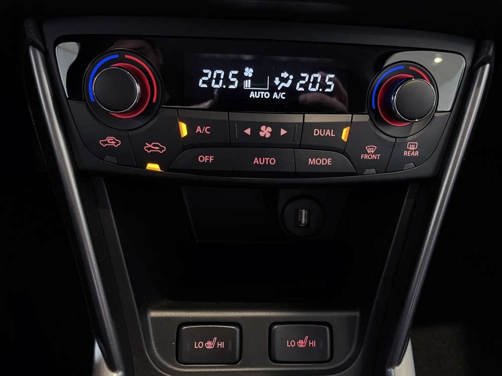 SUZUKI 