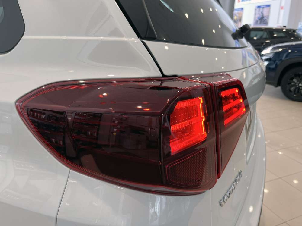 SUZUKI 