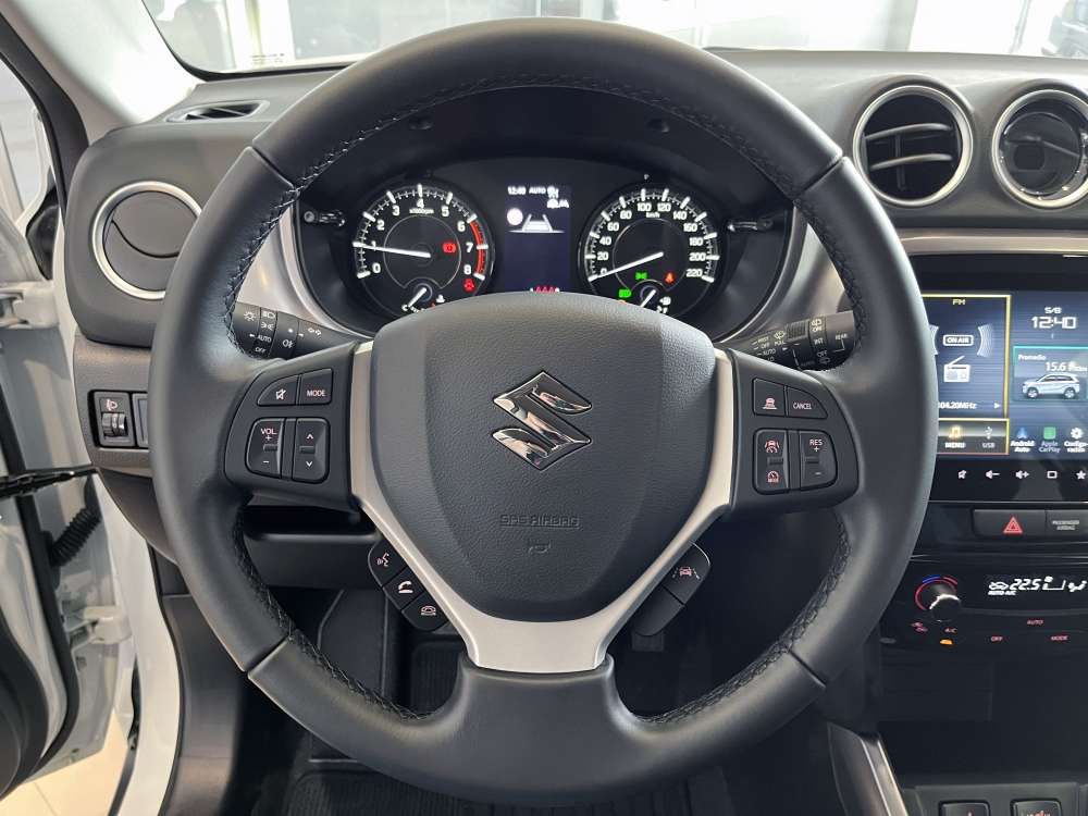 SUZUKI 