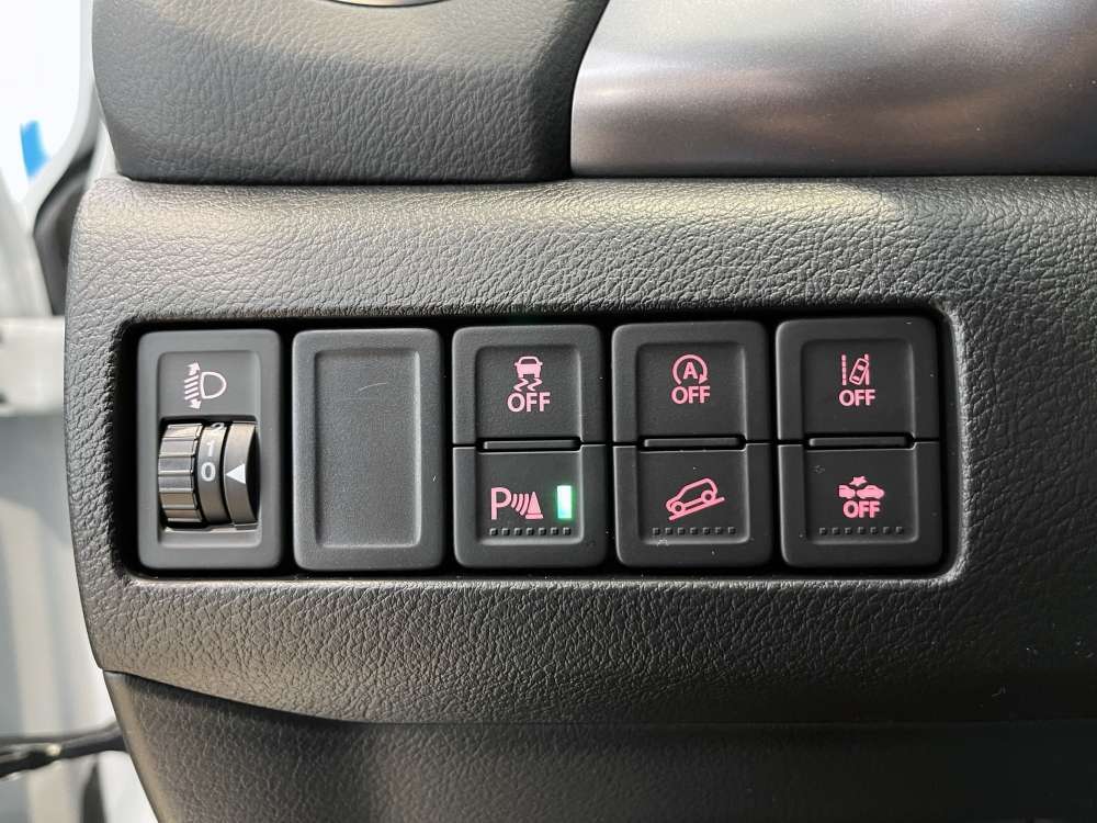 SUZUKI 