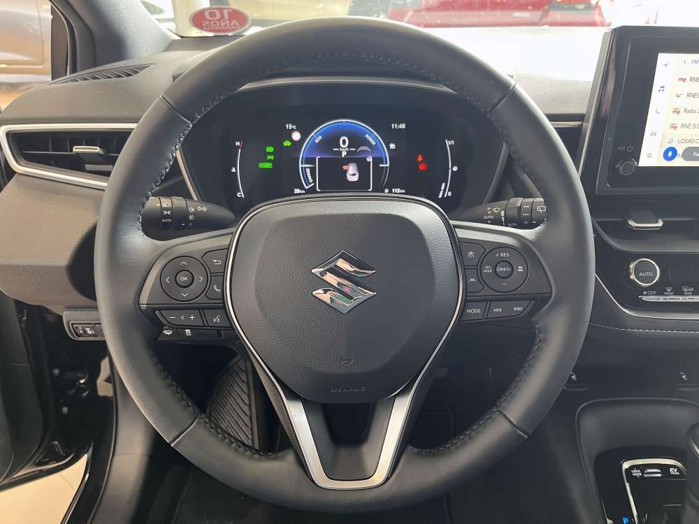 SUZUKI 