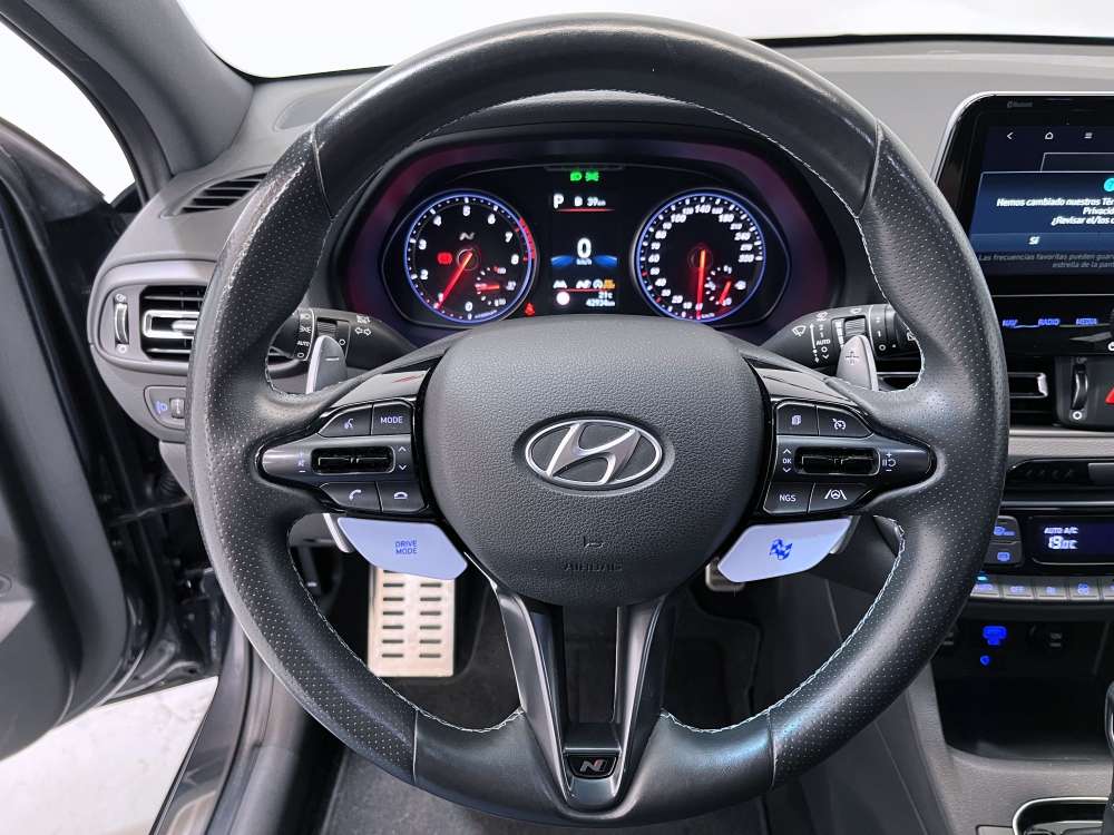 HYUNDAI 