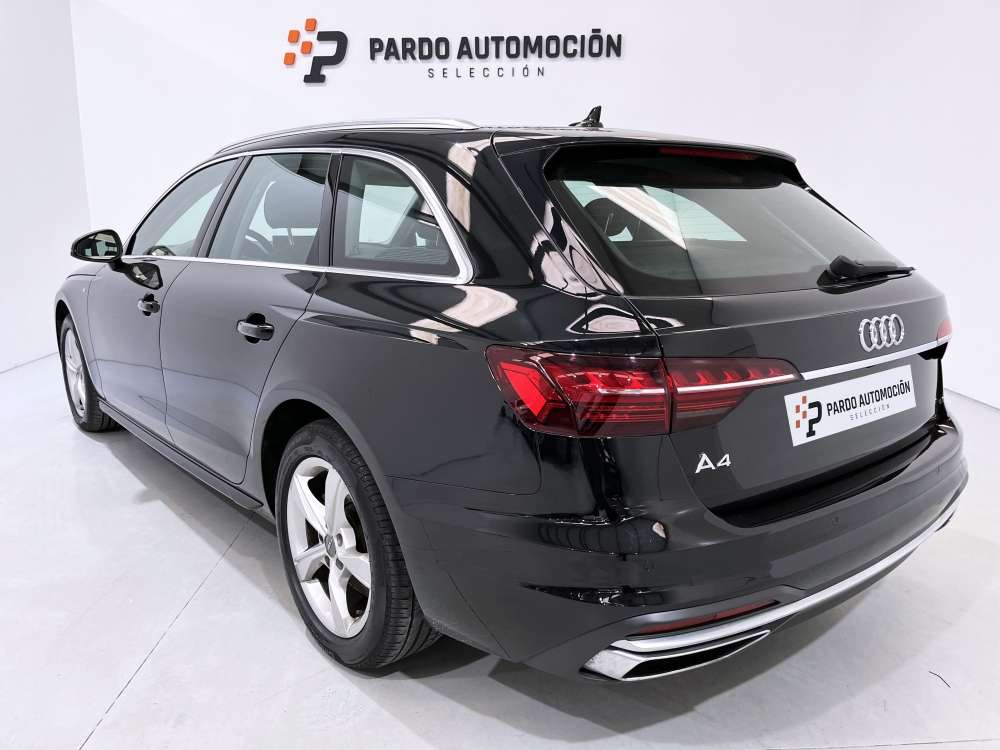 AUDI 