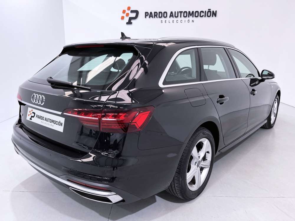 AUDI 