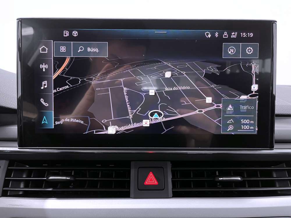 AUDI 