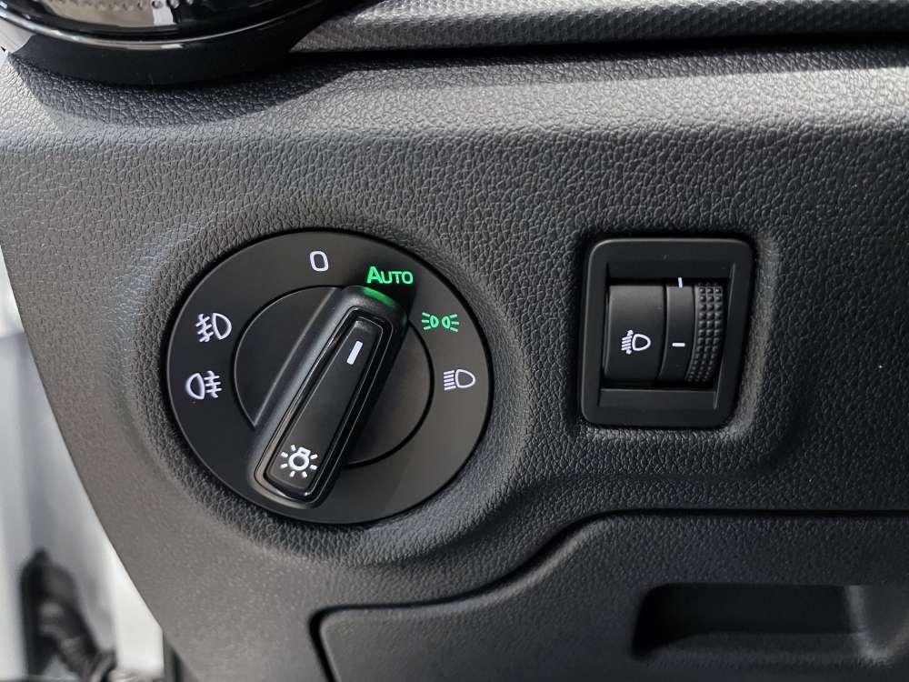 SKODA 