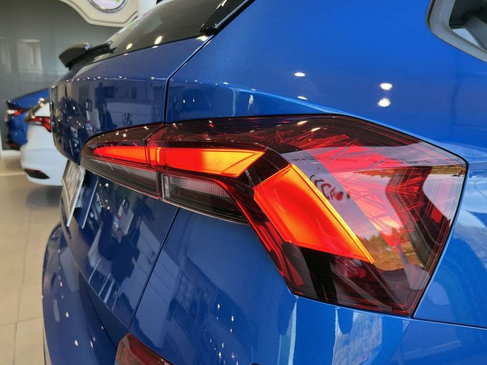 SKODA 