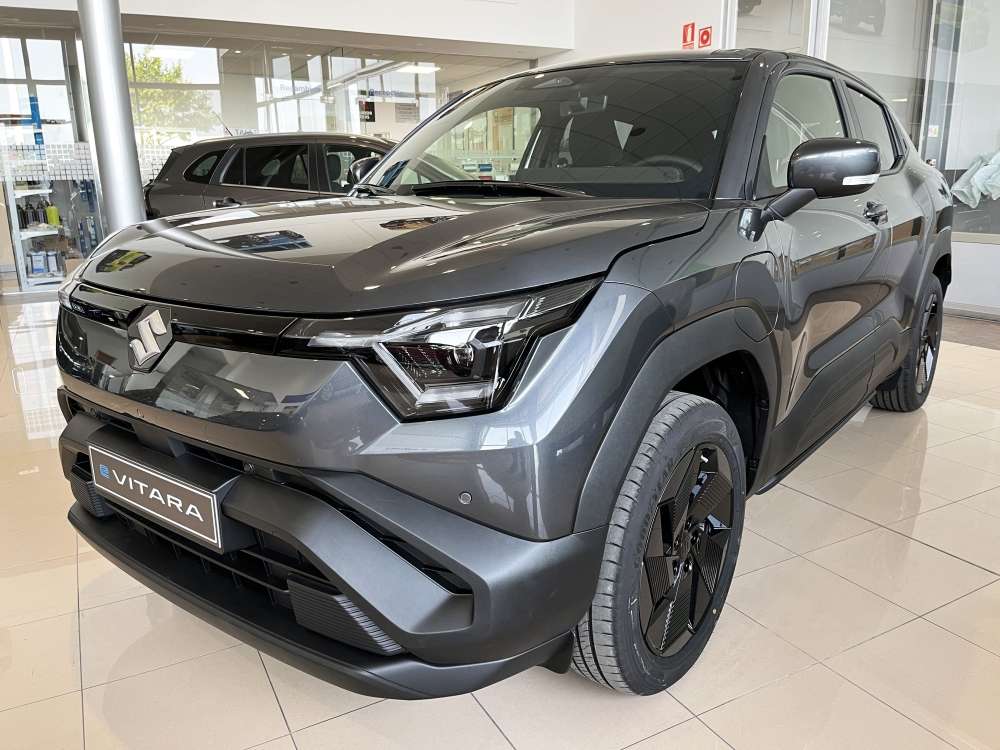 SUZUKI 
