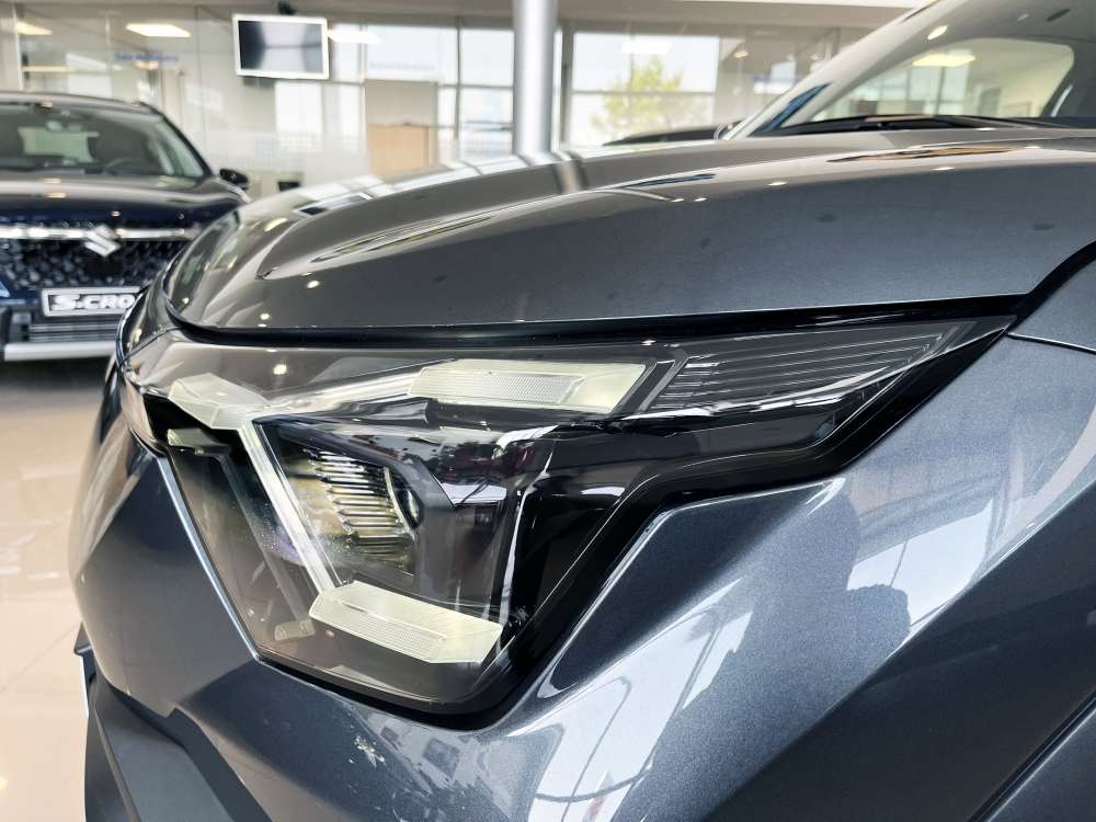 SUZUKI 