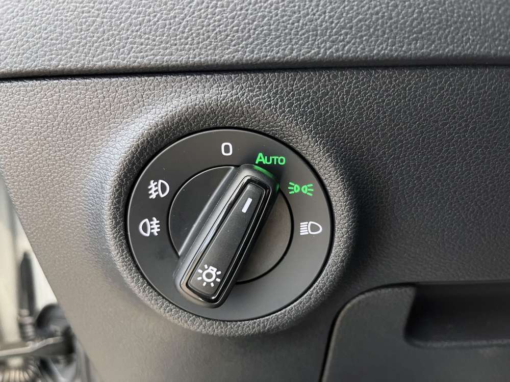 SKODA 