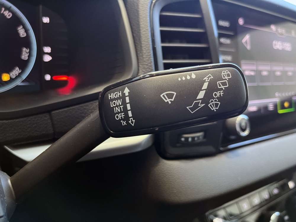SKODA 