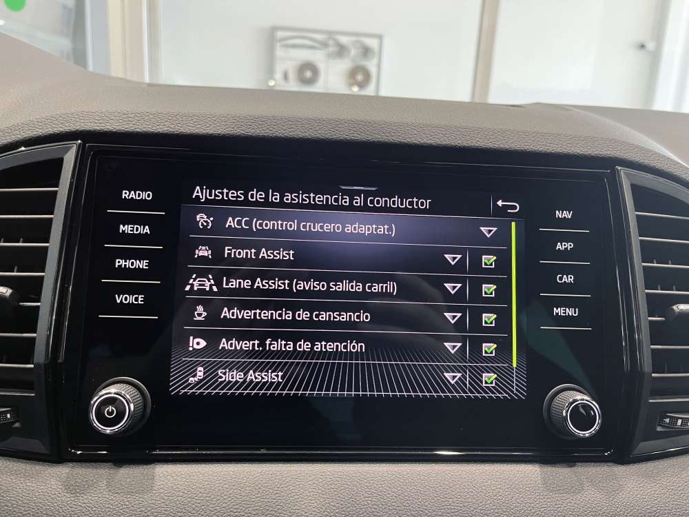 SKODA 