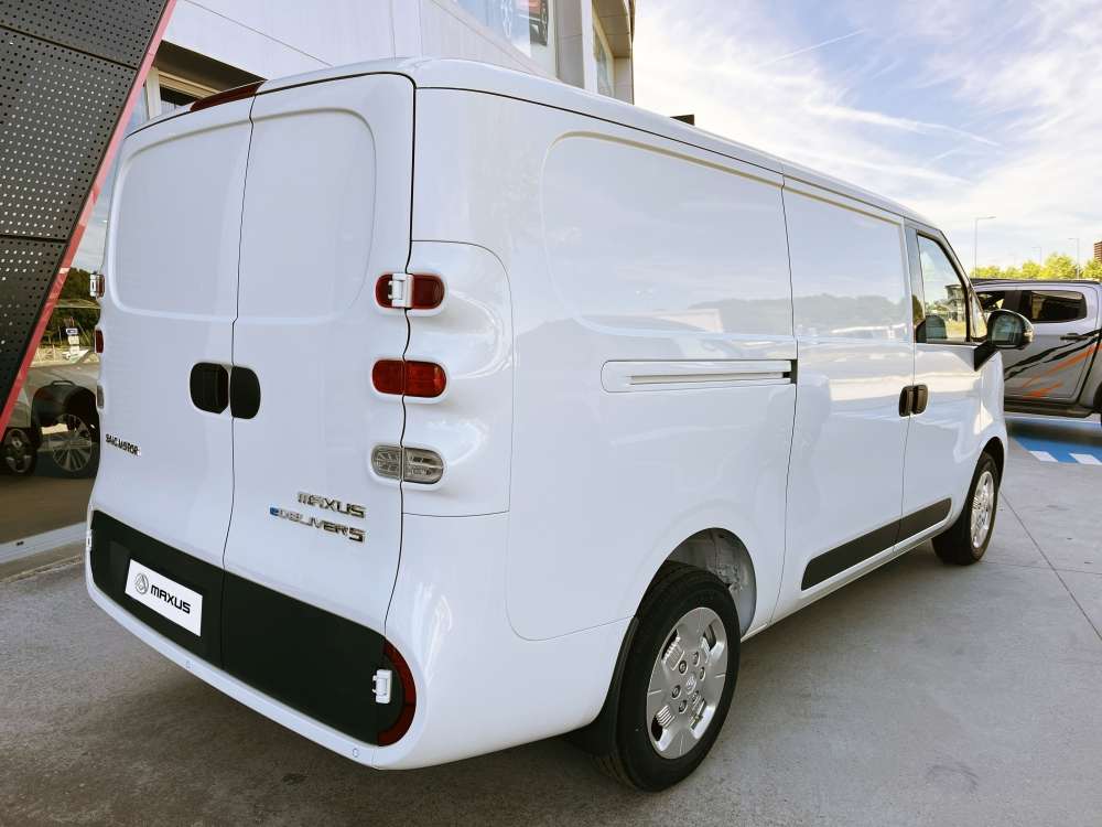 MAXUS 