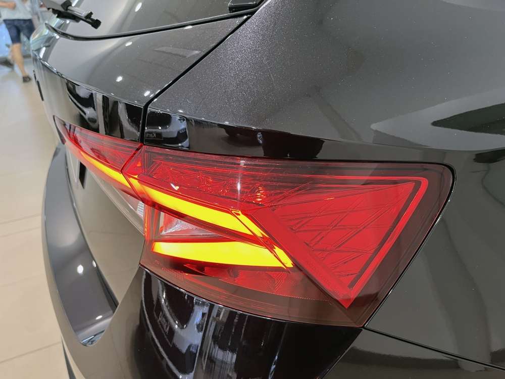 SKODA 