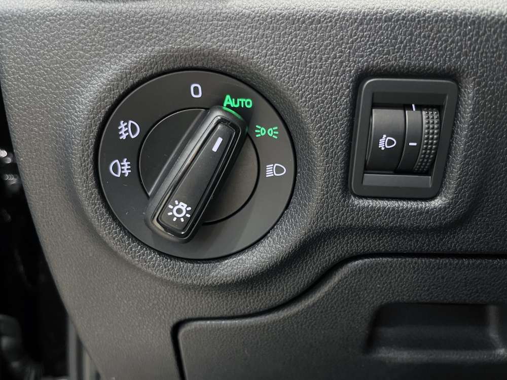 SKODA 