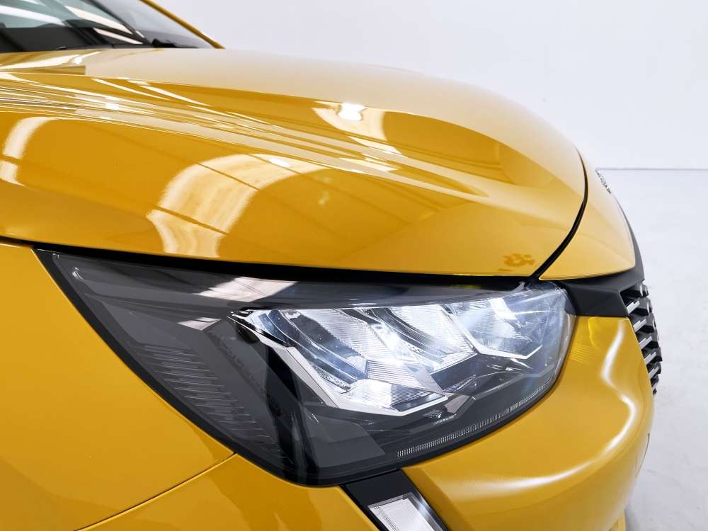 PEUGEOT 