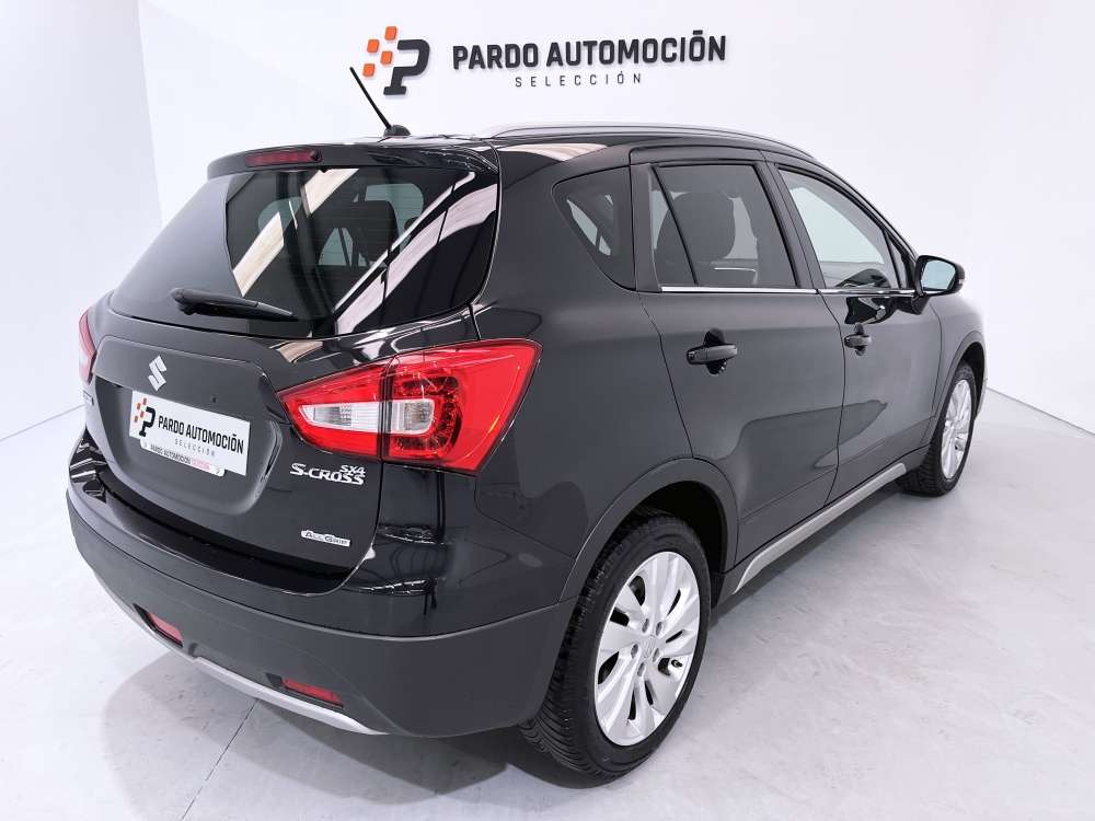 SUZUKI 