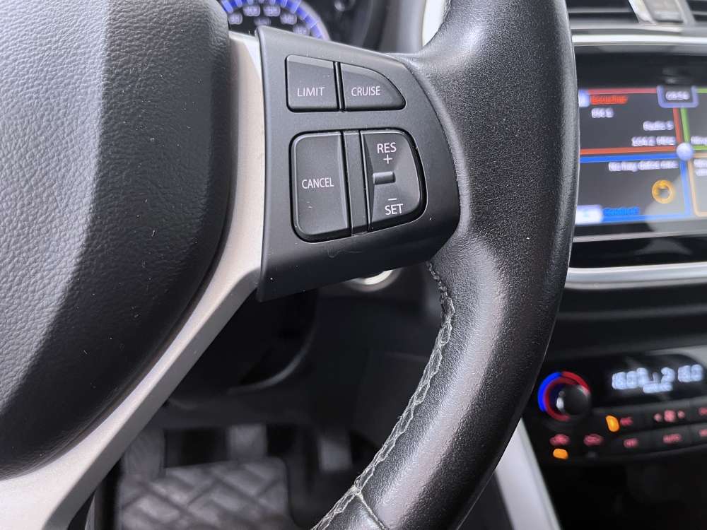 SUZUKI 