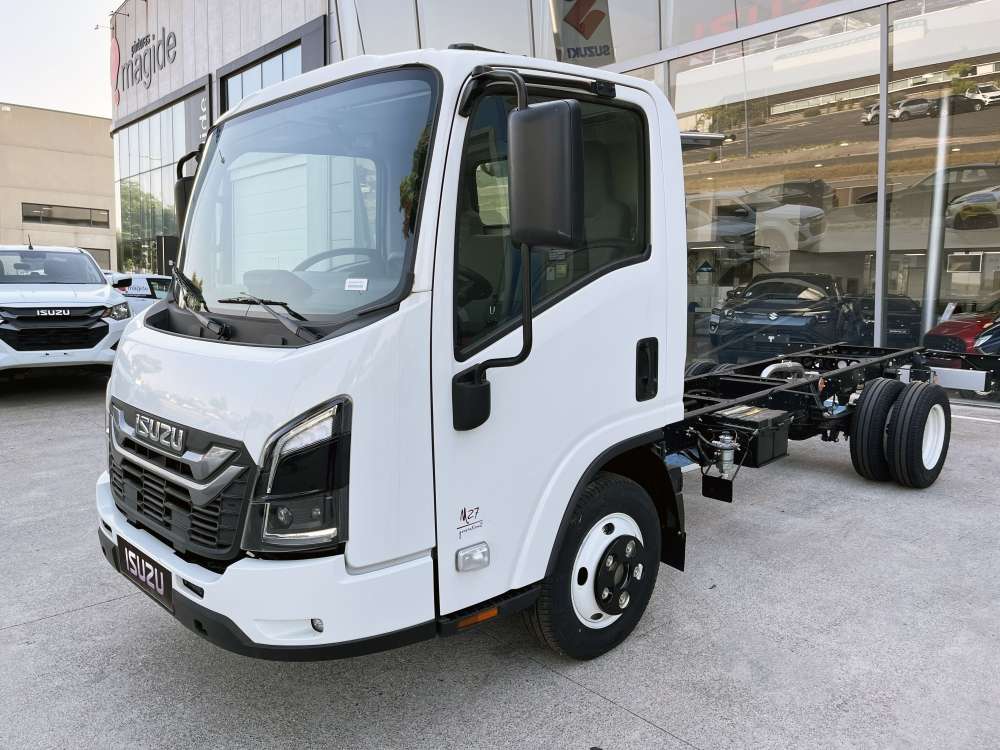 ISUZU 