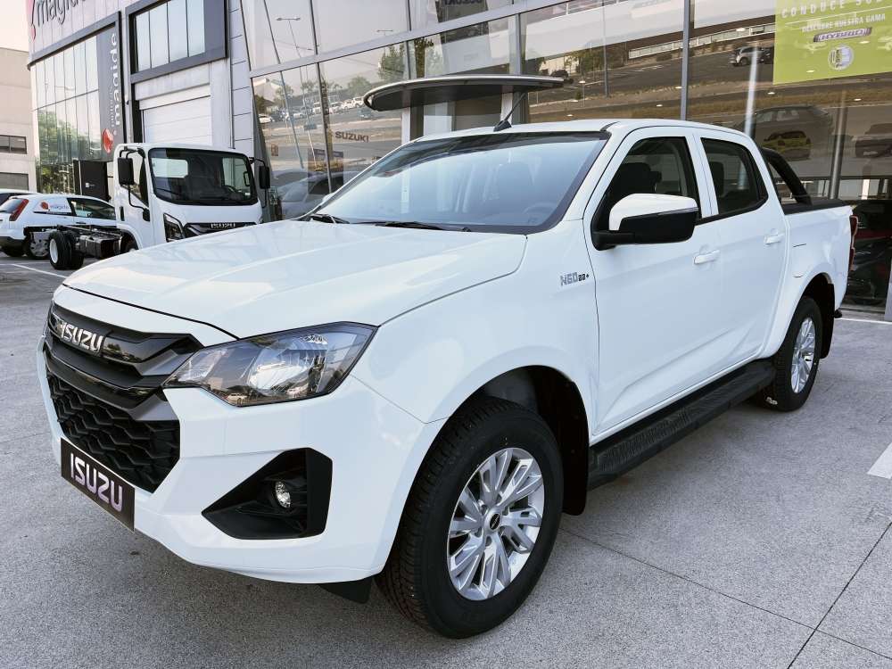 ISUZU 