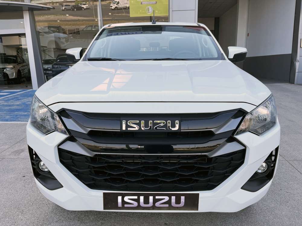 ISUZU 