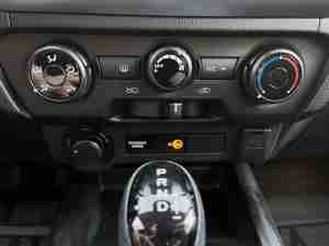 ISUZU 
