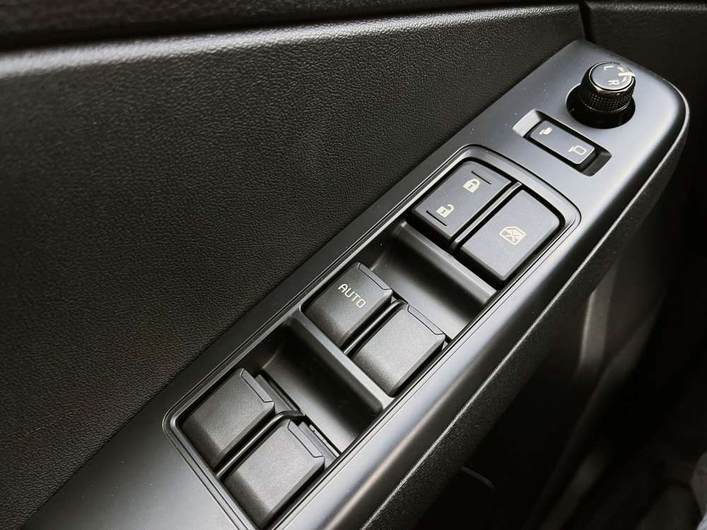 ISUZU 
