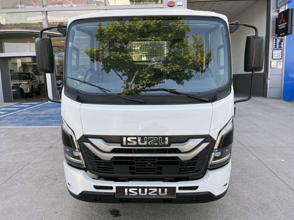 ISUZU 