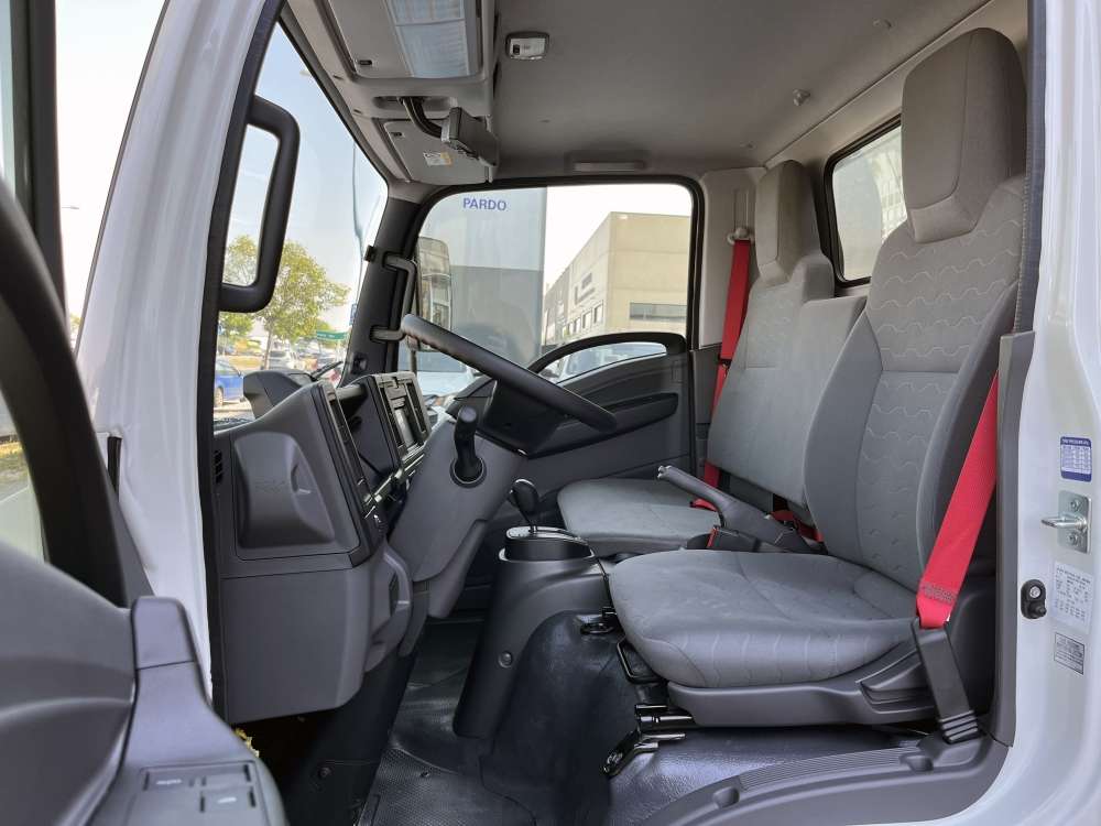 ISUZU 