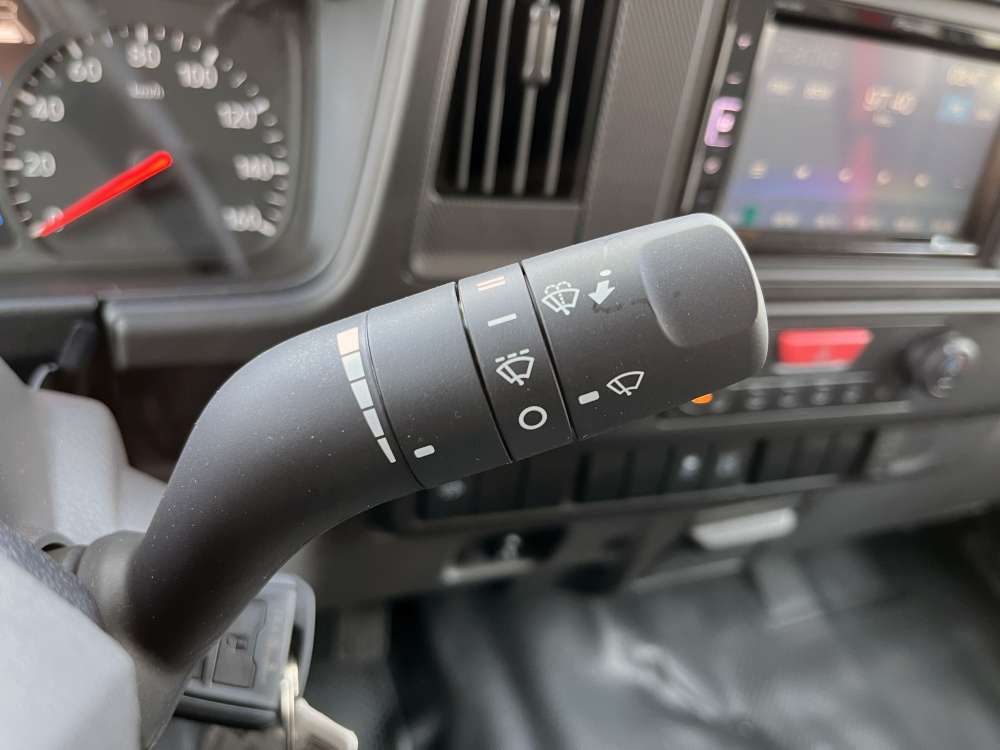 ISUZU 