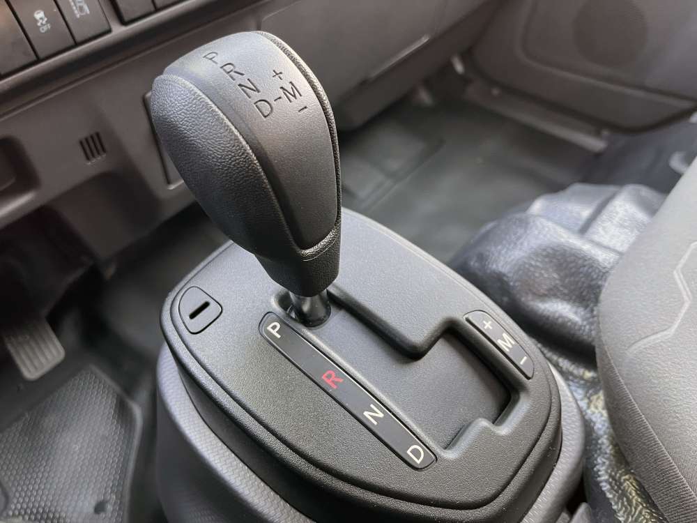 ISUZU 