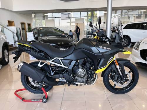 SUZUKI 800 TECH