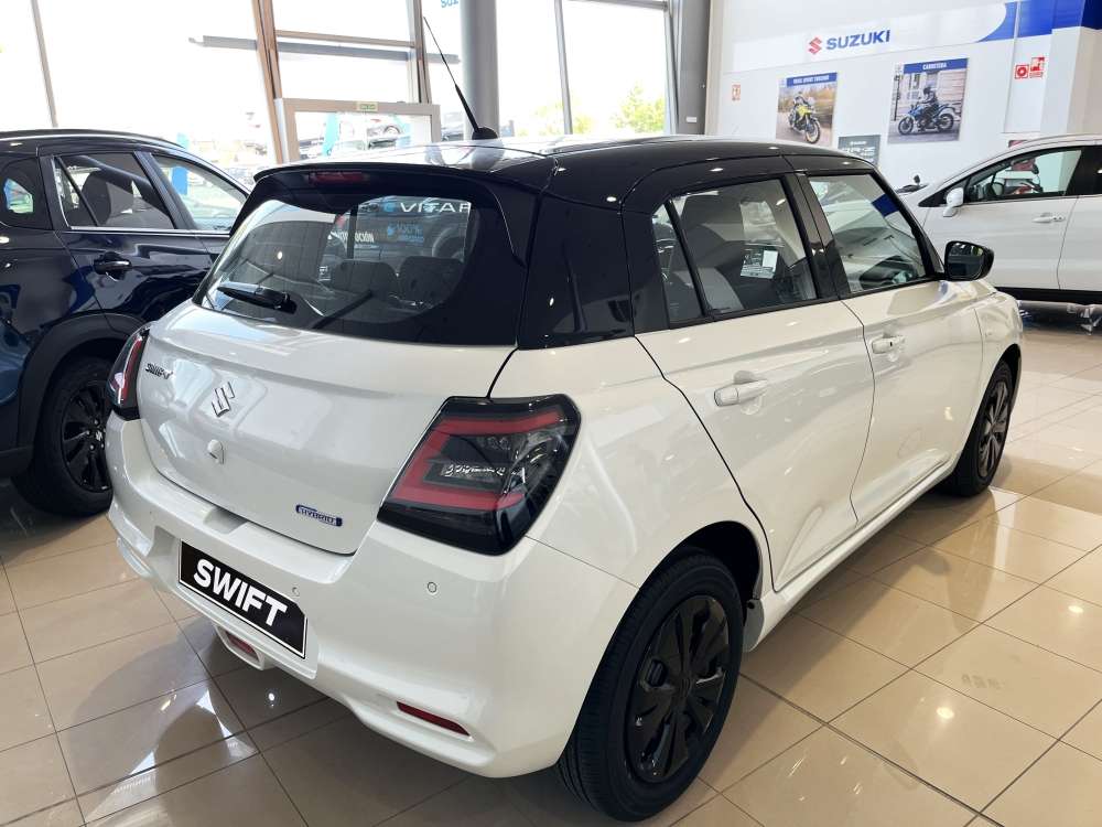 SUZUKI 