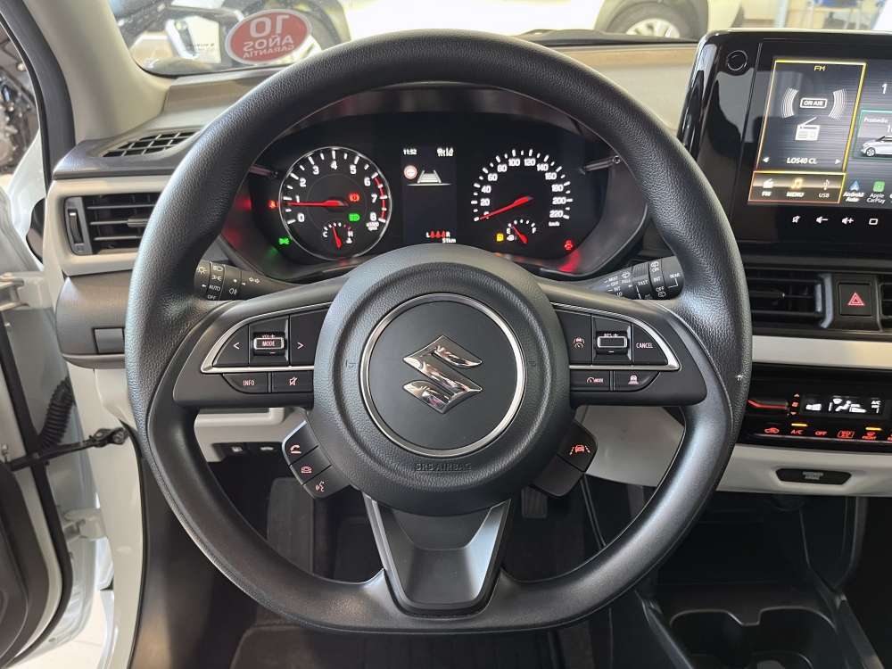 SUZUKI 
