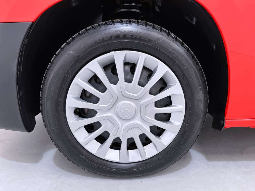 TOYOTA 
