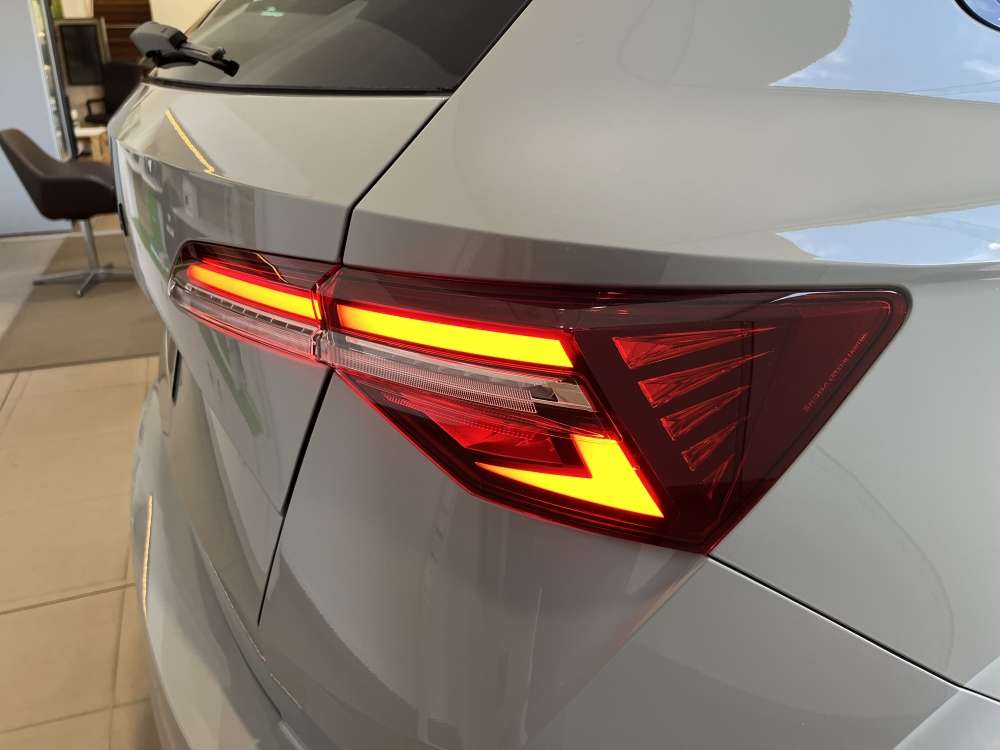 SKODA 